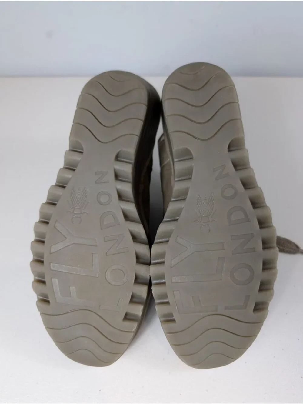 Fly London elegant versatile